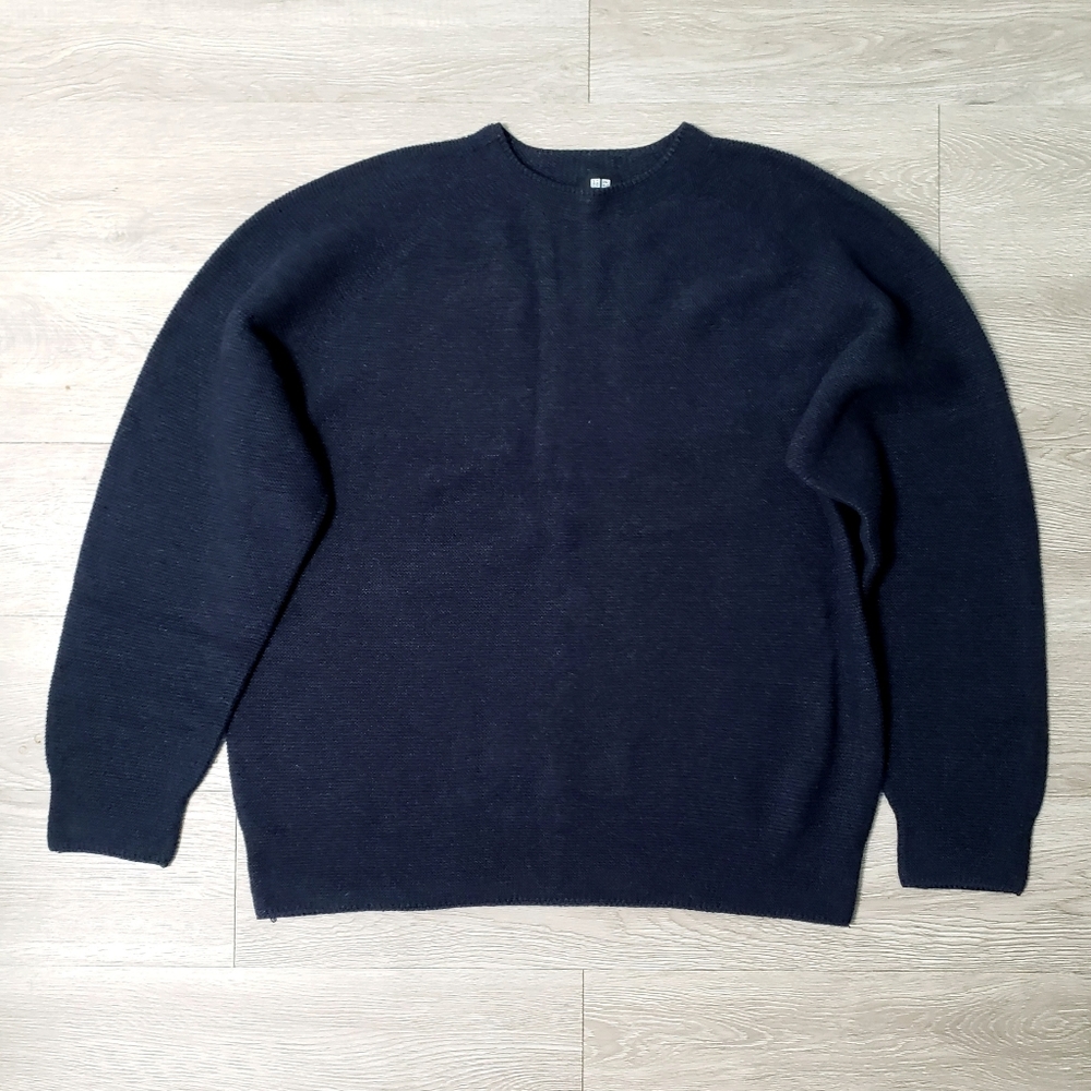 Mens UNIQLO size XL navy crew neck knit long sleeve sweater casual Neutral